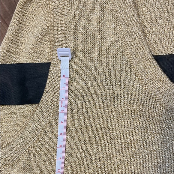 St. John Metallic Gold Shimmer Sleeveless Tank Women’s Camisole Blouse Top Shirt - Picture 10 of 10